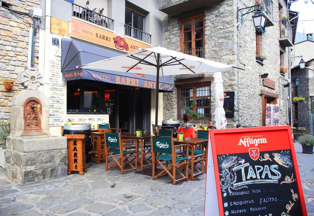 Barri Antic Hostel & Pub Andorra la Vella Exteriör bild